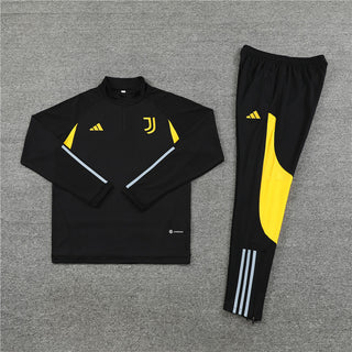 1/4 zip Juventus tracksuit 22/23