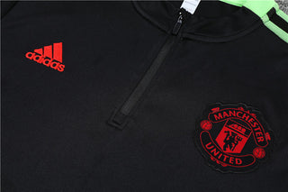 1/4 zip Manchester United Tracksuit 21/22